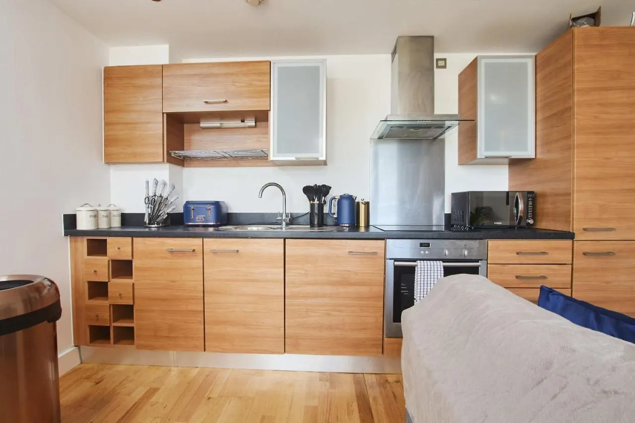 King Deluxe City Apt Large Space& Free Parking! No Balcony Leeds  Apartment Leeds (West Yorkshire)